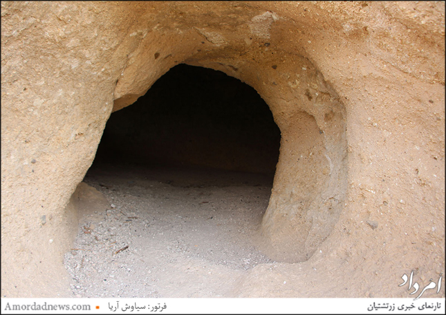 ورودی گوردخمه  تاریخی شماره سه روستای کلخوران ویند
