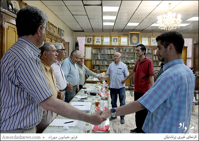 نیایش سروده‌ای از اوستا در آغاز شروع نشست  اتاق بازرگانی ایران بود