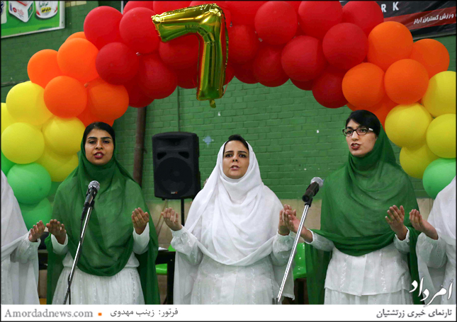 آیین گشایش هفتمین دوره‌ی جام بدمینتون زرتشتیان در شیراز با گات‌هاخوانی گروهی آغاز شد