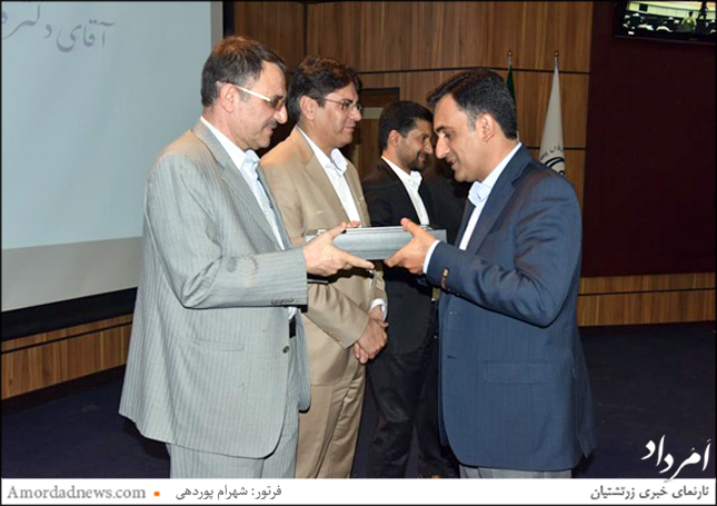 دکتر فرشاد فلاحتی به عنوان « مدیر ستادی نمونه‌ی دانشگاه علوم پزشکی شیراز» برگزیده شد
