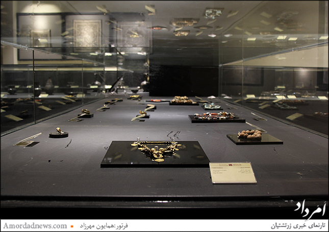 بخش زیورآلات قدیمی موزه دوره اسلامی
