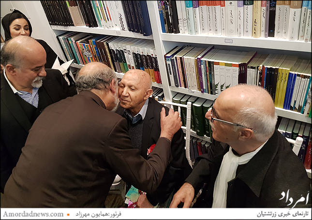 چهره میانی دکترحسین الهی قمشه ای