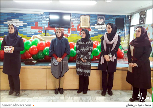 سپاسداری از کادر آموزشی و اجرایی دبستان دست‌اندرکار در برگزاری آیین‌ها و جشن‌ها
