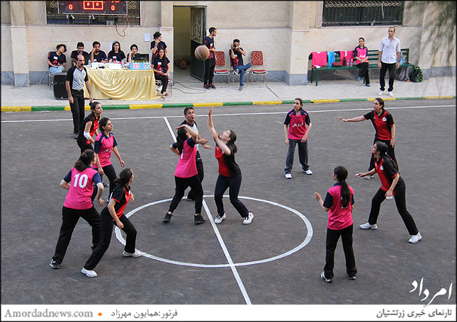 بسکتبال بانوان  برنده تیم فروهر در مقابل اردشیر همتی کرمان