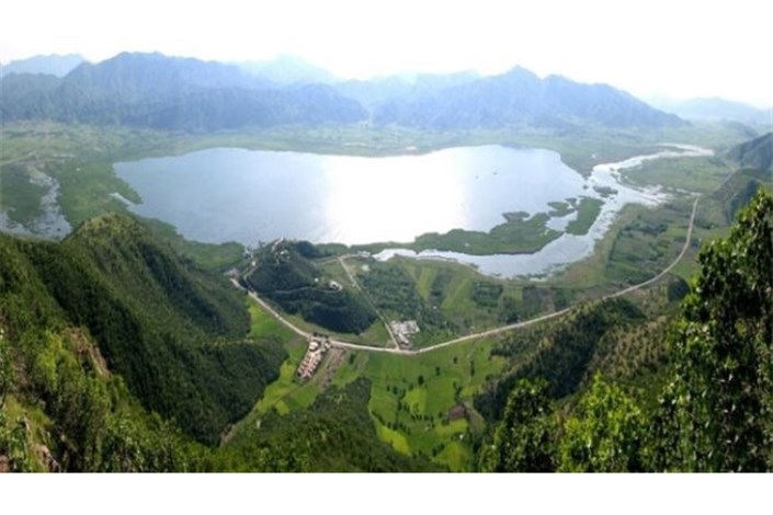 تالاب یا دریاچه&zwnj;ی زریوار کردستان