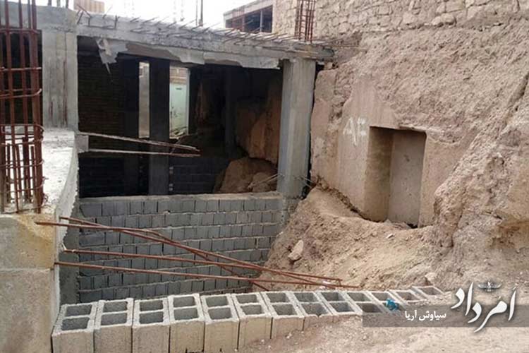 خانه هایی که بر روی دستکندهای تاریخی در حال ساختن است و هویت ساکنان منطقه را نابود می کند