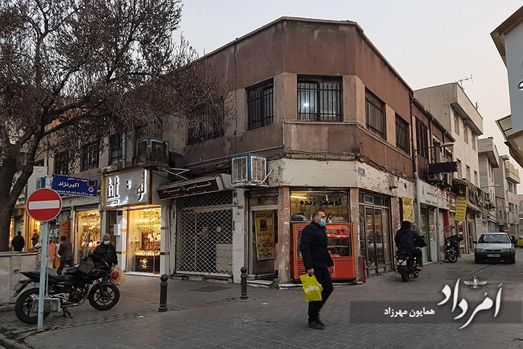 خیابان اکبرنژاد ابتدای ورودی محله درخونگاه تهران