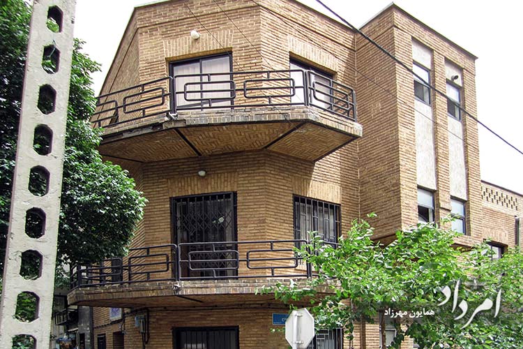 خانه استاد حسین بهزاد، مرکز آموزش هنرهای سنتی