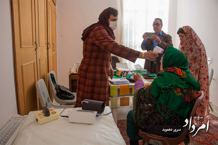 مراقبت پرستاری روزانه و پایش بیماران 