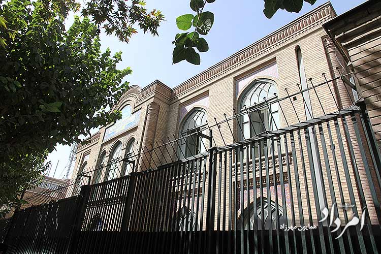 جمشیدجم، رستم آبادیان و فیروز بهرام آماده برای ورود دانشآموزان 1 1 48