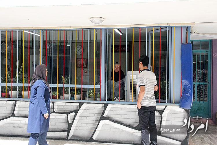 جمشیدجم، رستم آبادیان و فیروز بهرام آماده برای ورود دانشآموزان 37 15 25