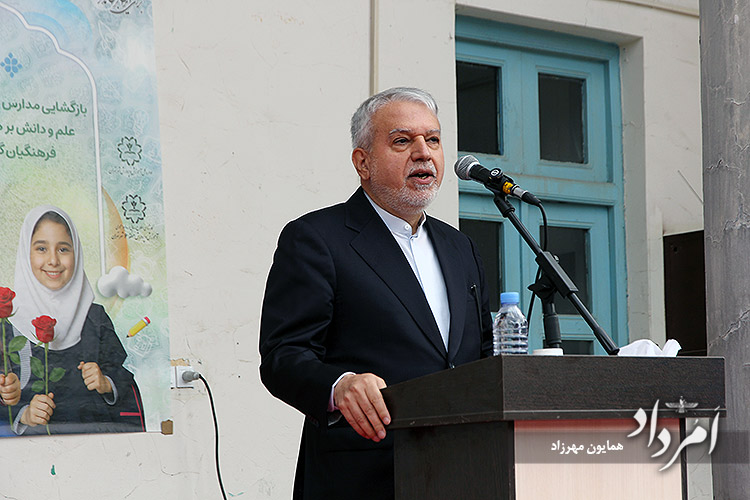 نواختن زنگ مهر دبیرستان ماندگار انوشیروان بهدست وزیر میراث فرهنگی 24 21 25