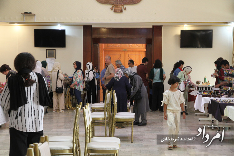 برپایی نمایشگاه سازمان زنان زرتشتی تهران 35 35 19