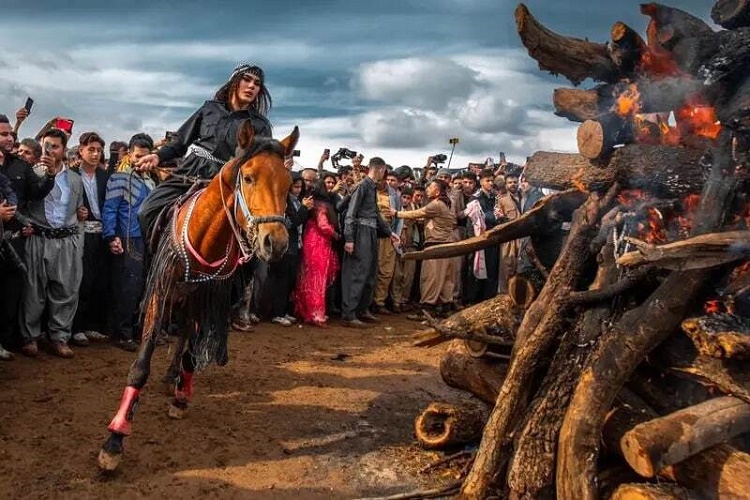 فربد باوهای، با دختر سوارکار کرد، برندهی جایزهی عکس یونسکو شد 1 364