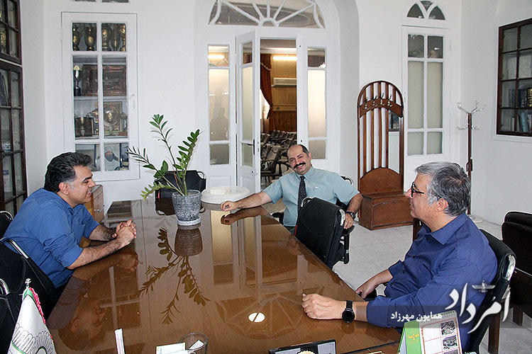 جمشیدجم، رستم آبادیان و فیروز بهرام آماده برای ورود دانشآموزان 7 7 33