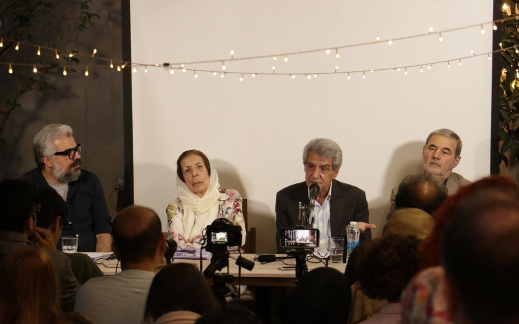 f15f1709 57ad 4da0 ab2b 48c52b535846