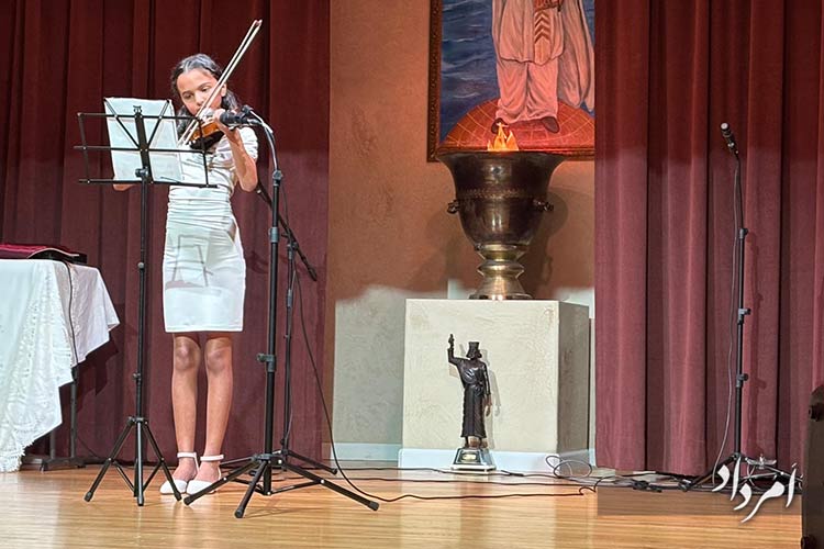 05ef5698 8475 433b aaf6 d9def2ee0bad