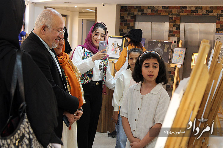 کوروش از نگاه هنرمندان در نمایشگاه کوروش بزرگ، میراث مهربانی و مدارا 15 10 66