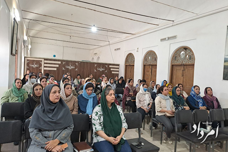 هموندان جدید انجمن اولیا و مربیان دبستان دینیاری 4 11 53