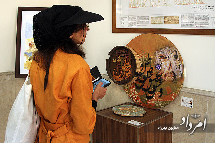 کوروش از نگاه هنرمندان در نمایشگاه کوروش بزرگ، میراث مهربانی و مدارا 22 16 47