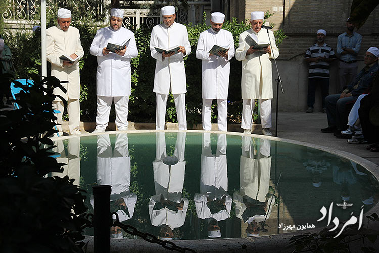 خوانش اوستای آبزور جشن آبانگان در آتشکده تهران 19 18 34