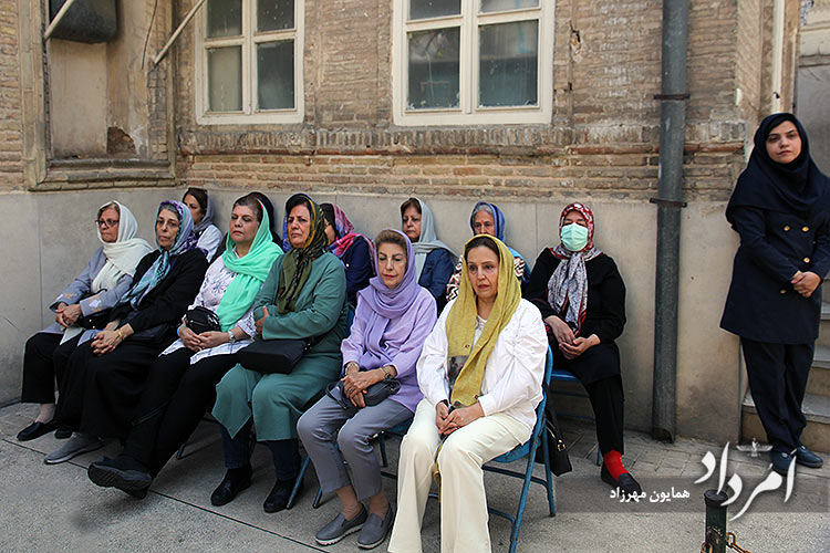 خوانش اوستای آبزور جشن آبانگان در آتشکده تهران 24 24 28