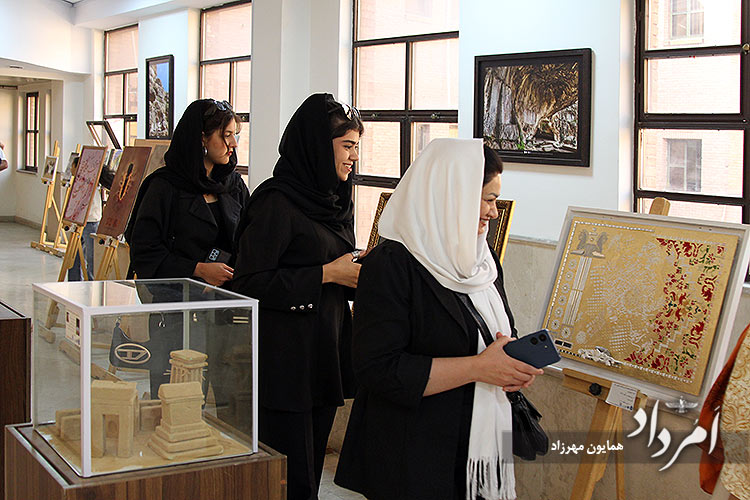 کوروش از نگاه هنرمندان در نمایشگاه کوروش بزرگ، میراث مهربانی و مدارا 6 3 77