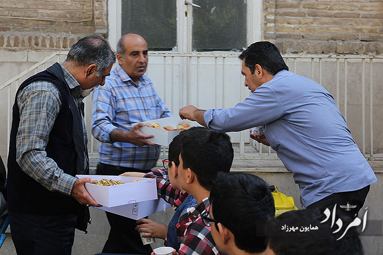 خوانش اوستای آبزور جشن آبانگان در آتشکده تهران 34 34 15