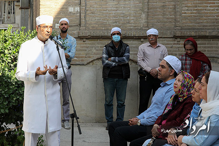 خوانش اوستای آبزور جشن آبانگان در آتشکده تهران 6 5 69