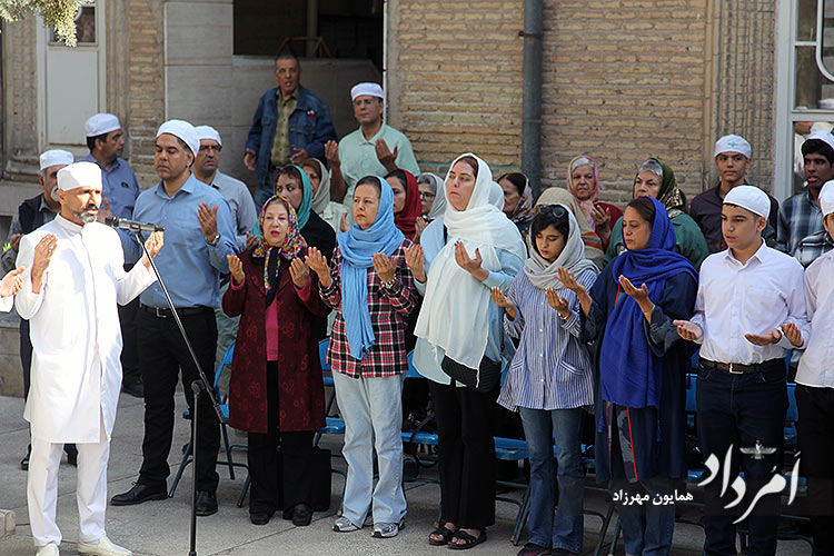 خوانش اوستای آبزور جشن آبانگان در آتشکده تهران 8 6 65