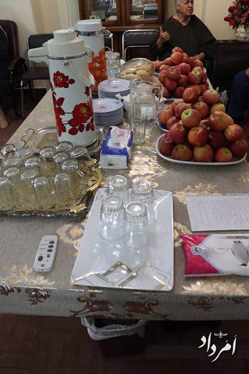 دیدار بهشید برخوردار با گروهی از کنشگران زرتشتی در کرمان 29 6003836329999322761