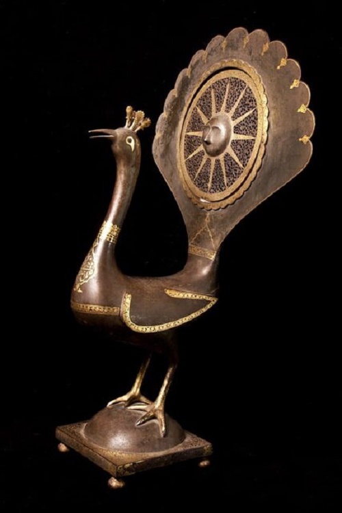 نمایش دندان 40 هزارساله در نمایشگاه روایتگران ایران کهن 5 63607509