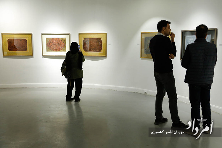 نمایش آثار خطبرجستهی حسین قنواتی در نمایشگاه ایران فردوسی 35 24 15