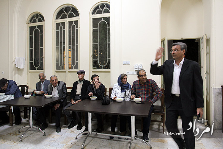 نیایش همگانی روز اردیبهشت از ماه آذر در آتشکده تهران 34 36 6