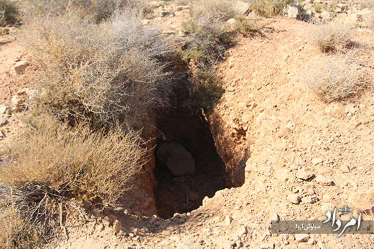 حفاری های غیرمجازی سوداگران اموال تاریخی که از گذشته وجود داشته و هم اینک شتاب بیشتری گرفته است