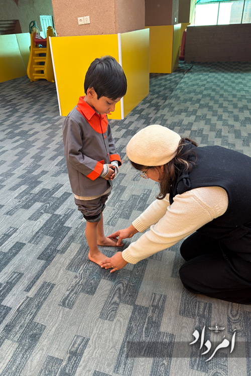 معاینه نونهالان مهدکودک یسنا 1 11 55