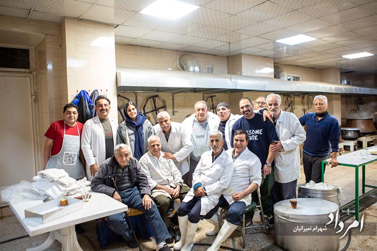 همازوری برای پخت آش آیین درگذشت اشوزرتشت در آرامگاه قصرفیروزه 21 23 22