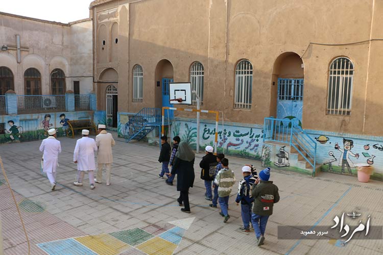 آیین گرامیداشت یاد اشو زرتشت از سوی دبستان دینیاری 52 IMG 8391 resize