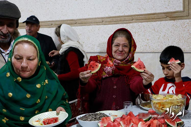 گرامیداشت آیین شب چله در کسنویه 55 MG 8327 resize