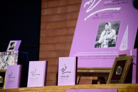 photo 5891079608688381055 y