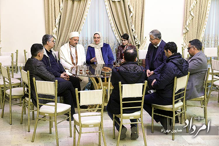 آتشافروزی آیین جهانی سده در آتشکده تهران 3 2 17