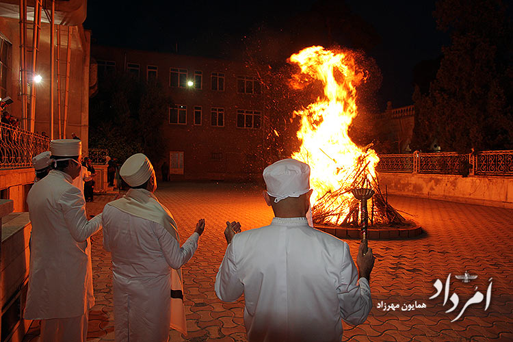 آتشافروزی آیین جهانی سده در آتشکده تهران 28 37 3