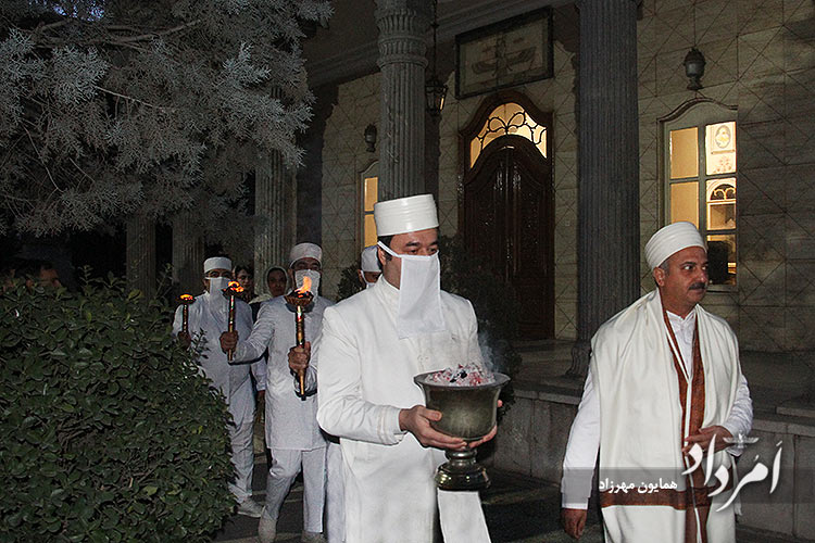 آتشافروزی آیین جهانی سده در آتشکده تهران 14 47 2