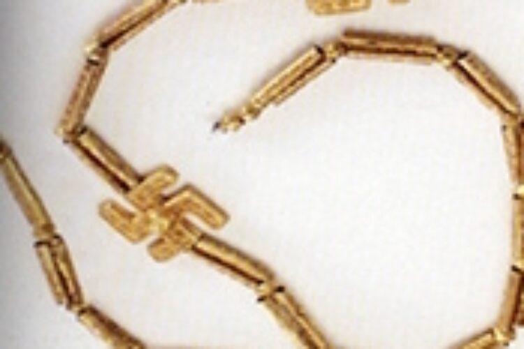 1472889848Swastika_iran