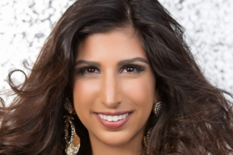 1475658433Darya-Khosravi-2016