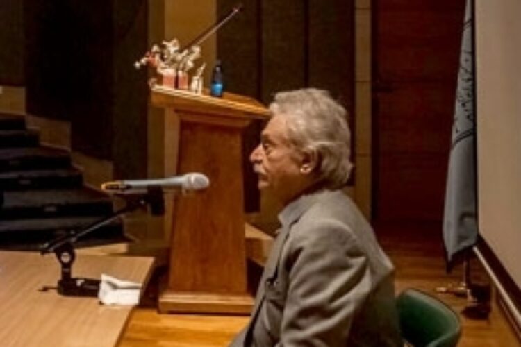 157184093315718409249