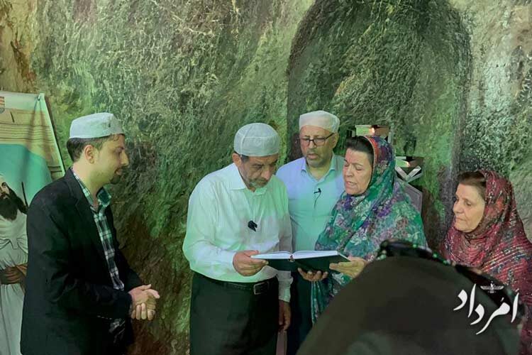 ضرغامی در پیر سبز چک چک