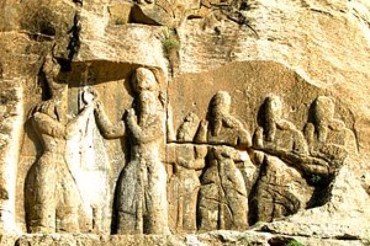 300px-Ardashir_i's_relief_at_Firuzabad,_Fars,_Iran