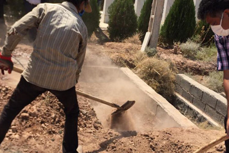 خاکسپاری موبد آرش کسروی