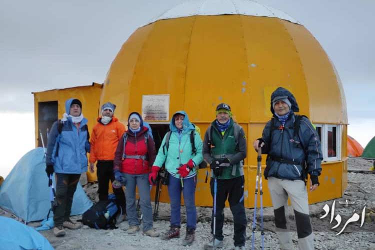 صعود شبانه به قله ی توچال